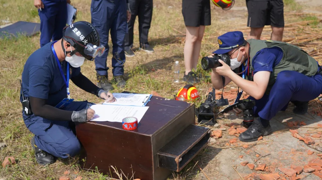 老哥俱乐部-老哥必备的交流社区