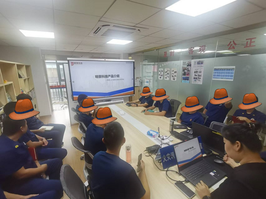 老哥俱乐部-老哥必备的交流社区